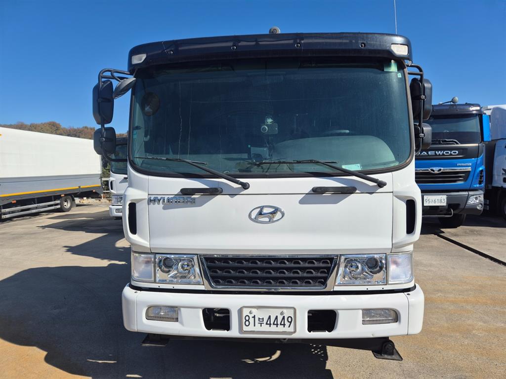 현대 카고크레인 동해기계항공 메가트럭 5톤 1