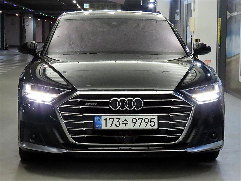 Audi A8 55 TFSI Quattro LWB 3