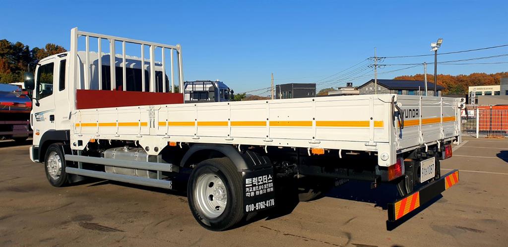 현대 메가트럭 260 단바리 카고 5톤 수동 10