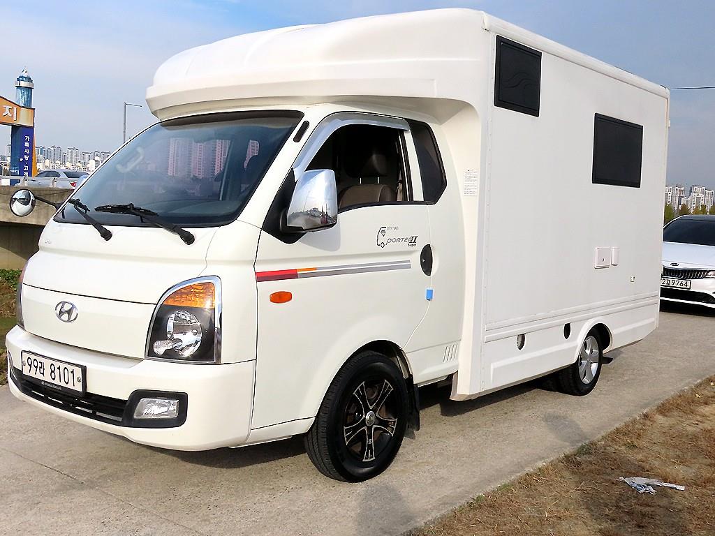 현대 포터2 캠핑트럭 1