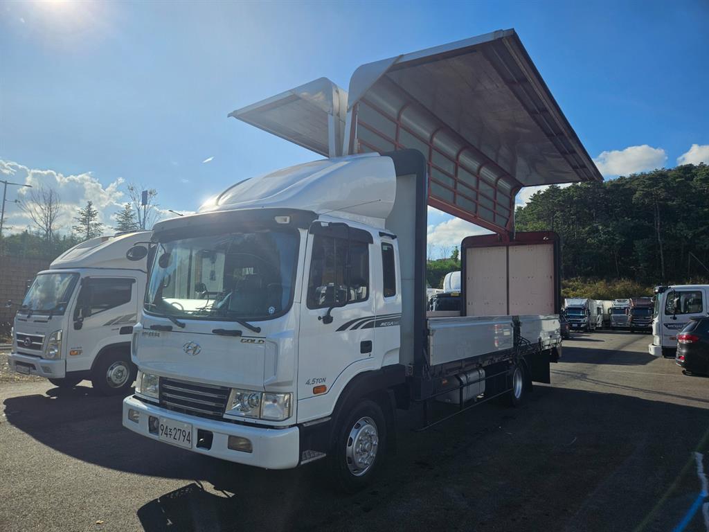 현대 메가트럭 단바리 윙바디 4.5톤 수동 6