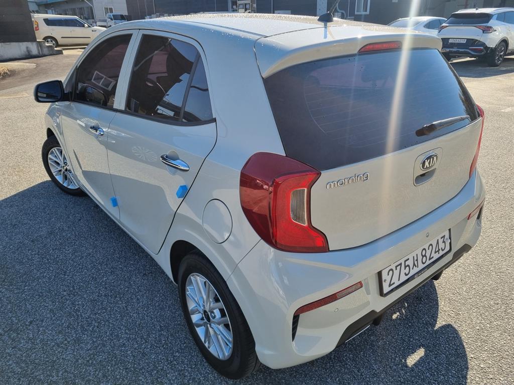 Kia Morning Prestige 5