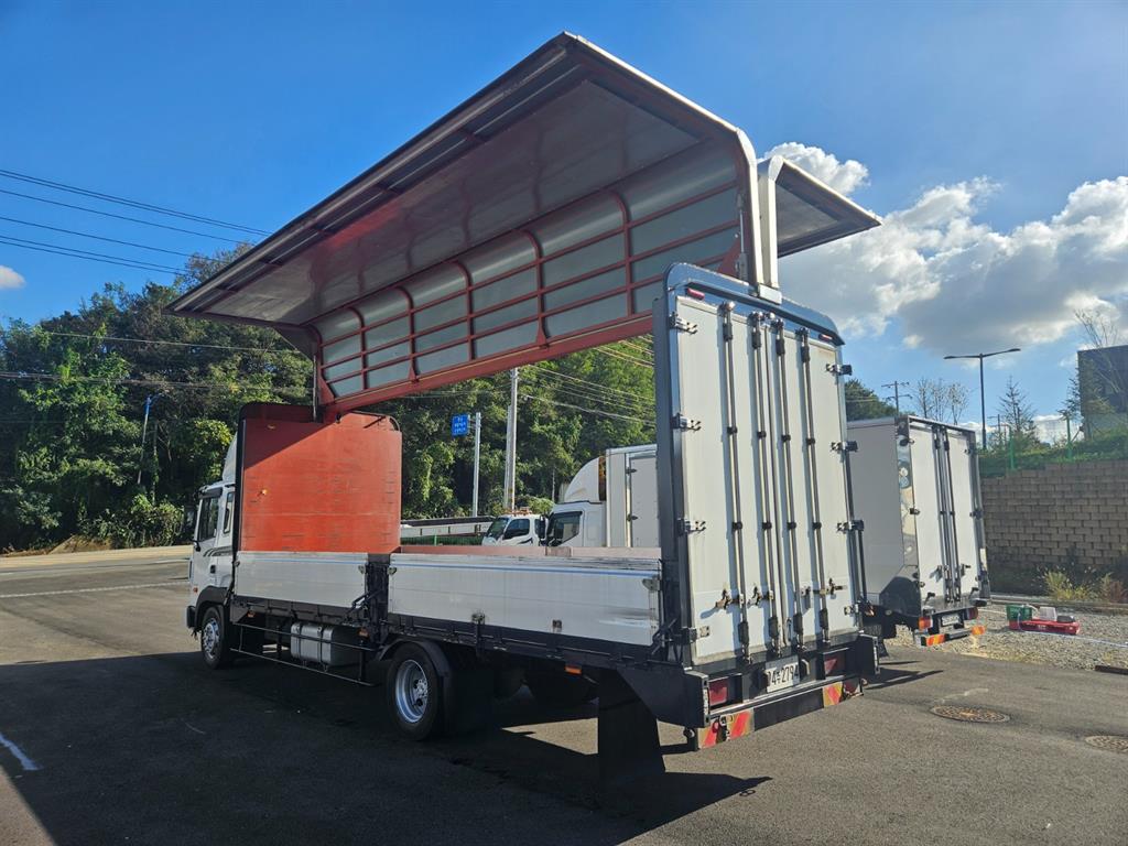 현대 메가트럭 단바리 윙바디 4.5톤 수동 9