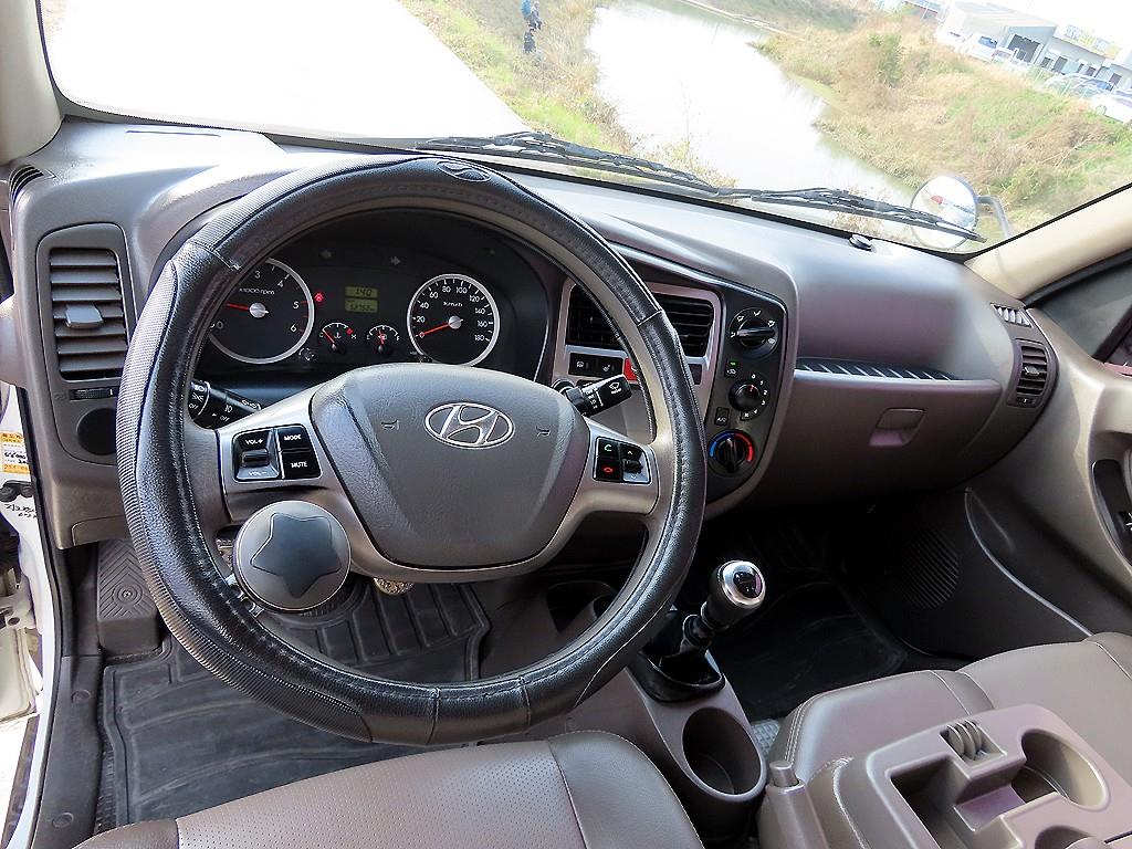 현대 포터2 캠핑트럭 8