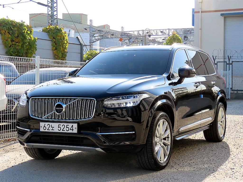 볼보 XC90 2.0 T8 AWD 인스크립션 사진 2/20