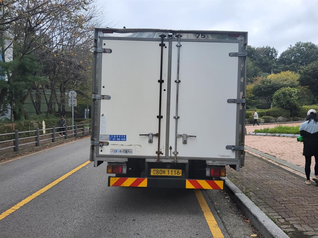 이스즈 엘프 3.5톤 냉동탑 1