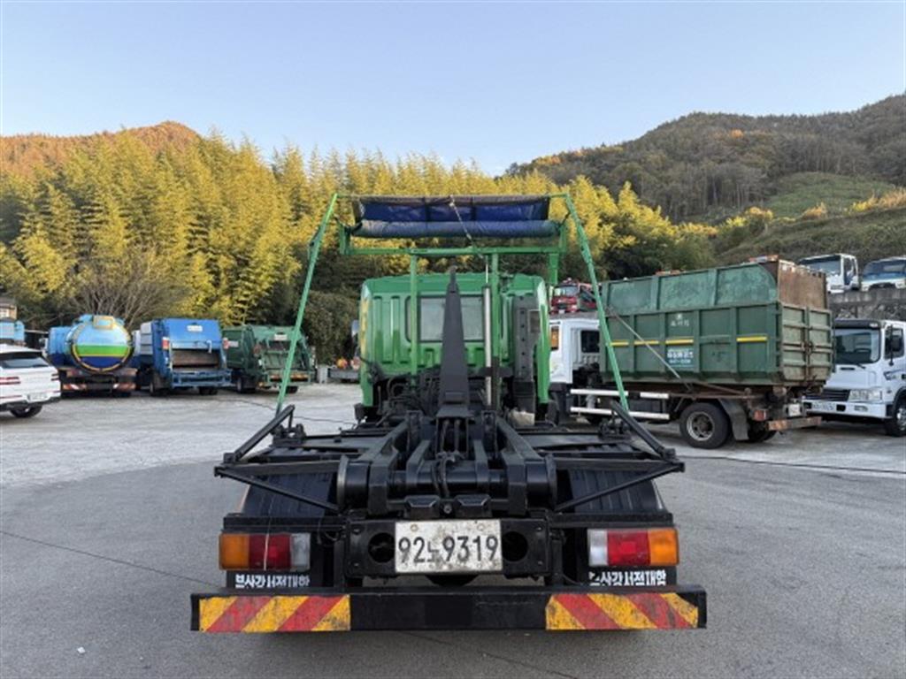 현대 메가트럭 암롤 5톤 수동 단바리 7