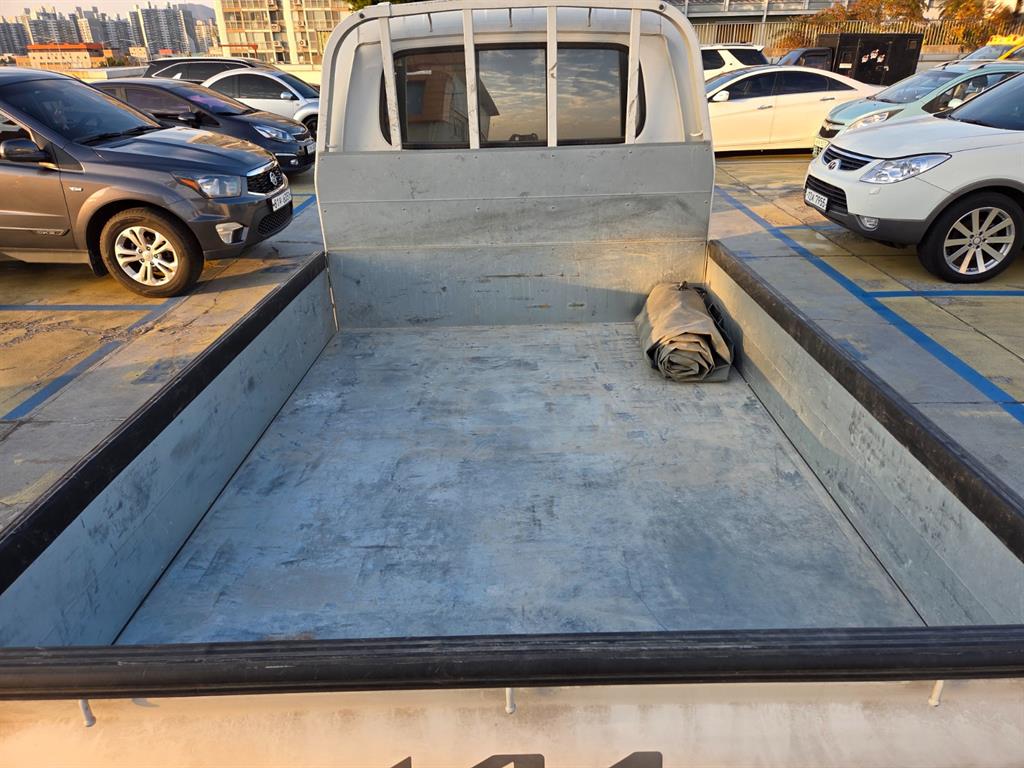 기아 봉고3 1톤 카고 LPG 17