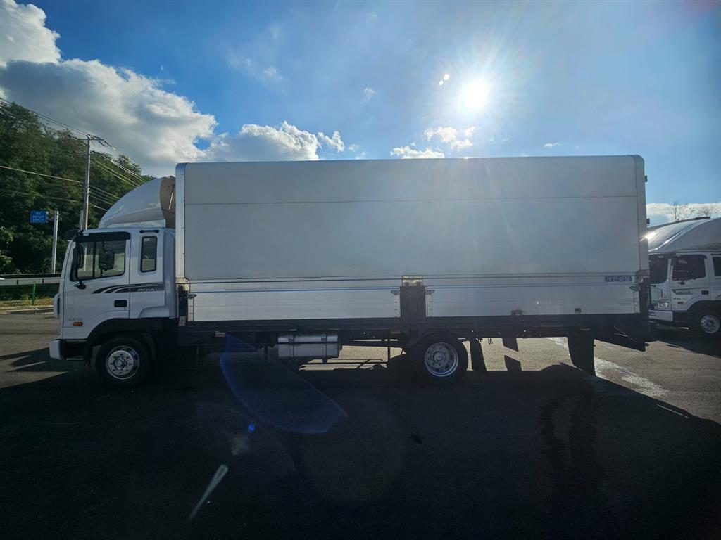 현대 메가트럭 단바리 윙바디 4.5톤 수동 3