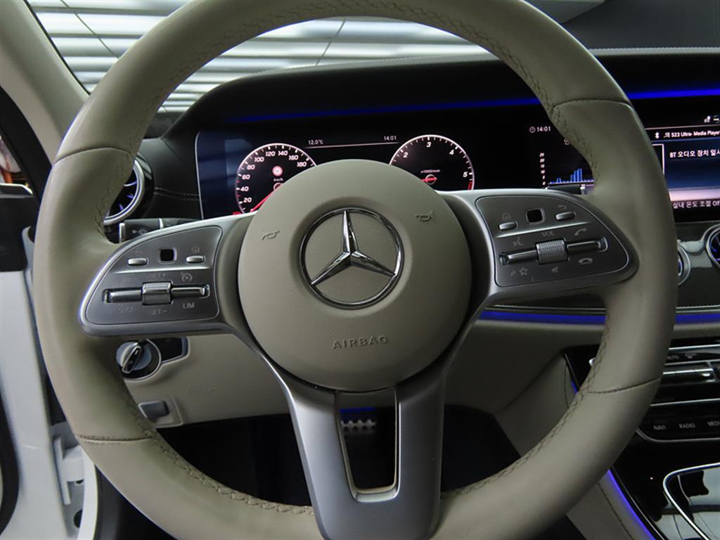 Mercedes-Benz CLS-Class CLS300d AMG Line 9