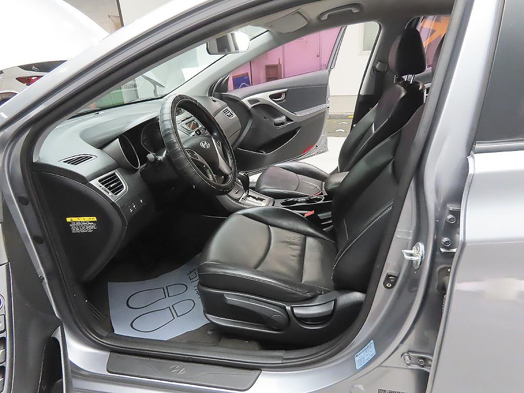 Hyundai Avante M16 GDI Style 10