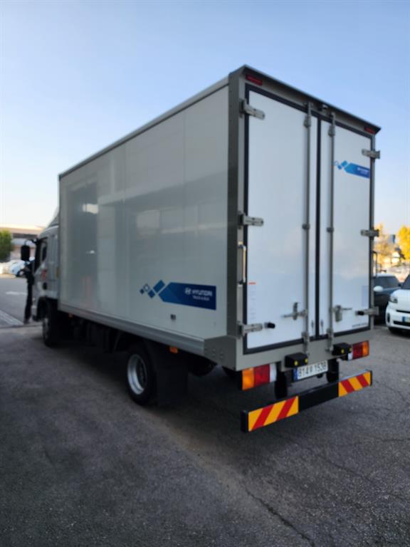 현대 올뉴마이티 2.5톤 냉동탑 3