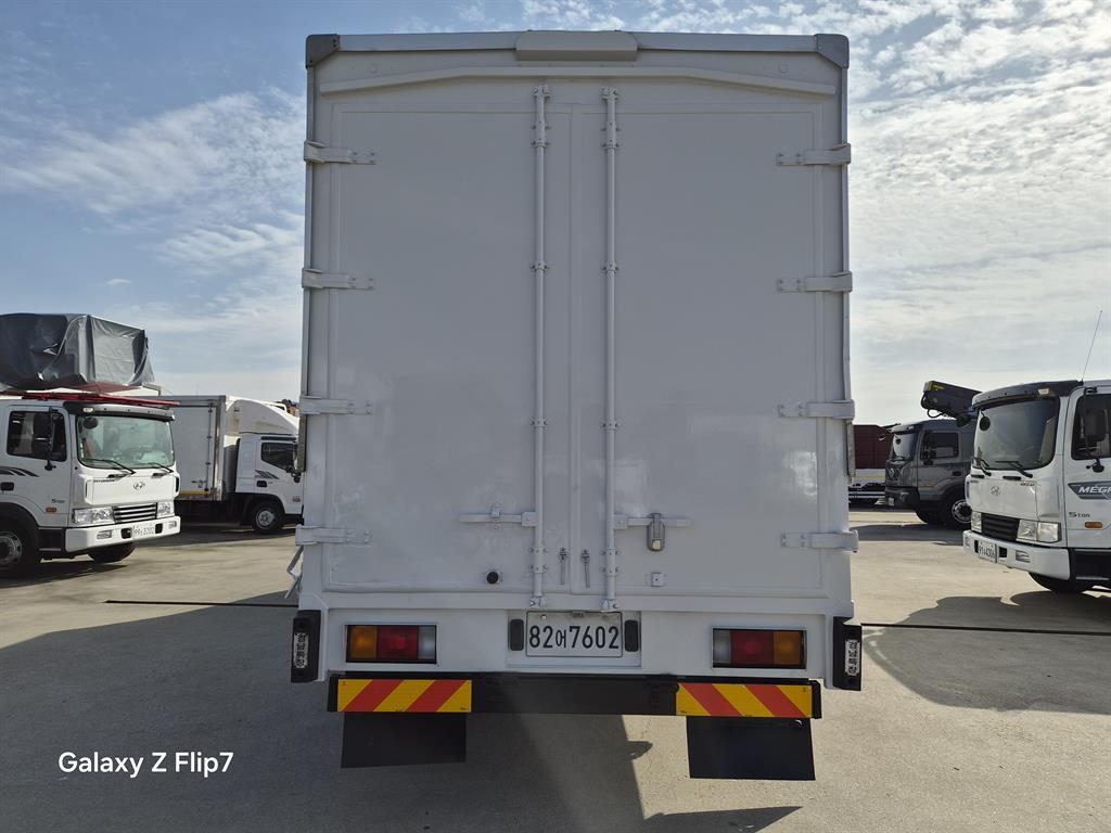 현대 메가트럭 단바리 윙바디 5톤 수동 4