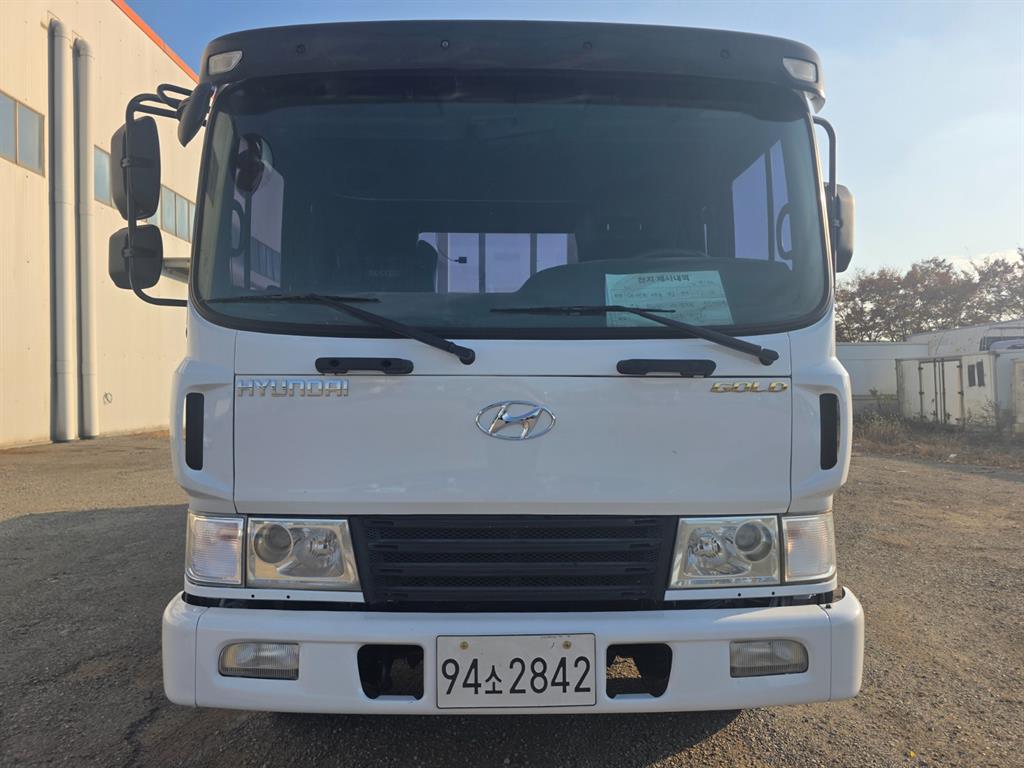 현대 메가트럭 250 단바리 카고 4.5톤 수동 1