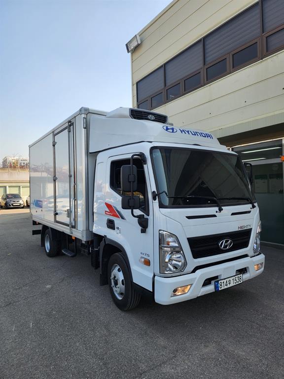 현대 올뉴마이티 2.5톤 냉동탑 1