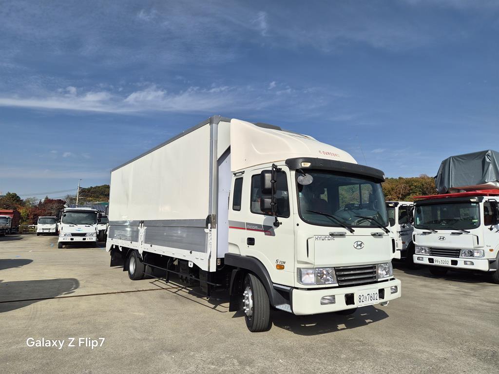 현대 메가트럭 단바리 윙바디 5톤 수동 1