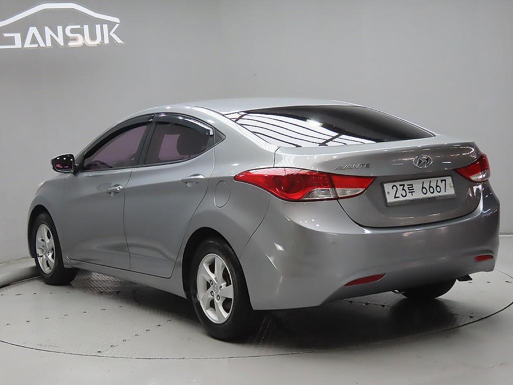 Hyundai Avante M16 GDI Style 4