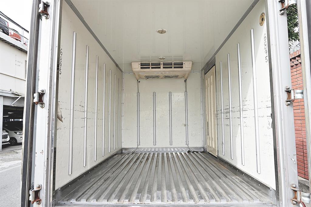 기아 봉고3 1톤 냉동탑 4