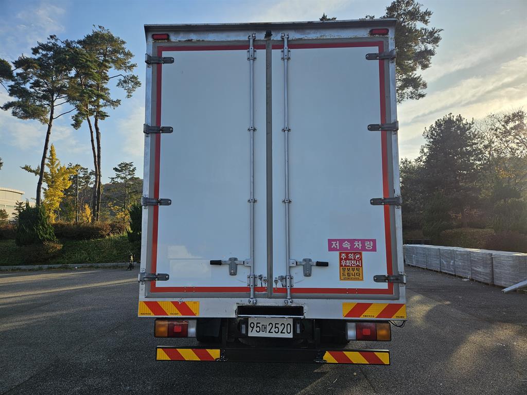 현대 메가트럭 단바리 표준탑 4.5톤 수동 3