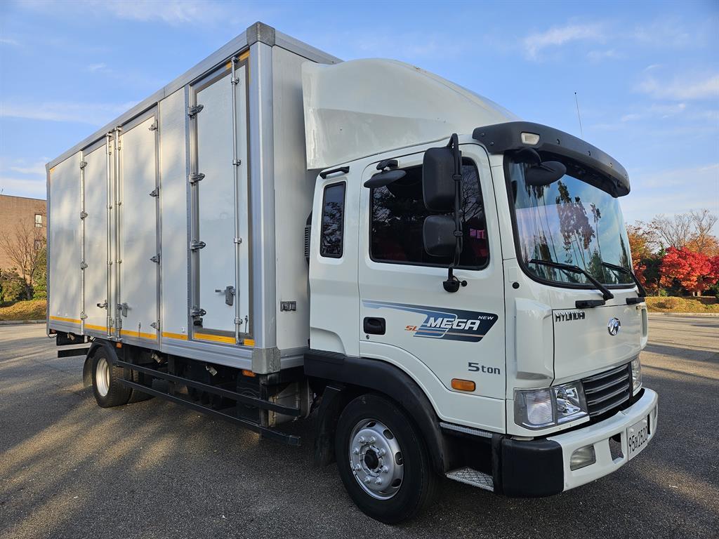 현대 메가트럭 단바리 표준탑 4.5톤 수동 0