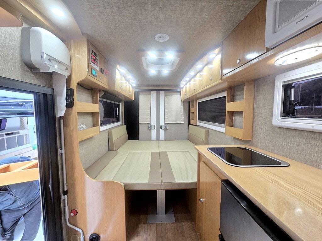 현대 포터2 캠핑트럭 13