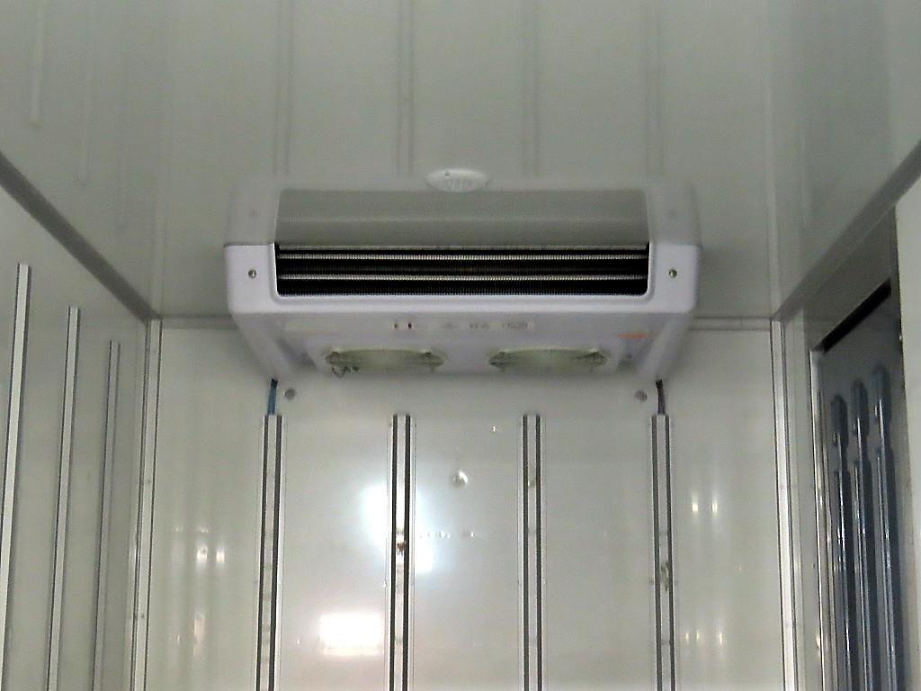 기아 봉고3 1톤 냉동탑 LPG 16