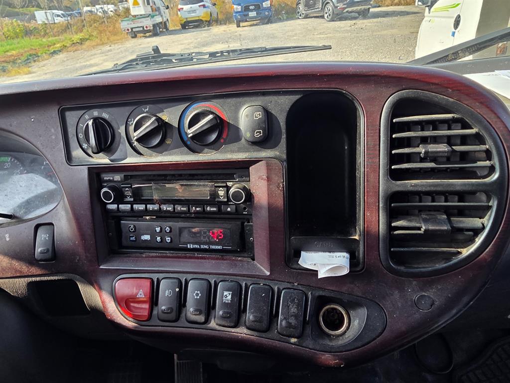 현대 이마이티 2.5톤 냉동탑 9