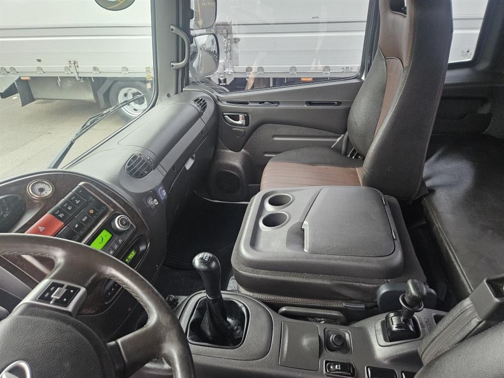 현대 메가트럭 카고 7.5톤 수동 11