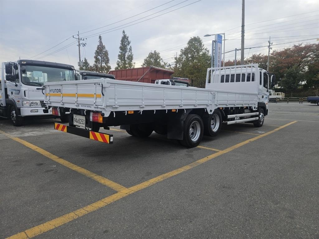 현대 메가트럭 카고 7.5톤 수동 4