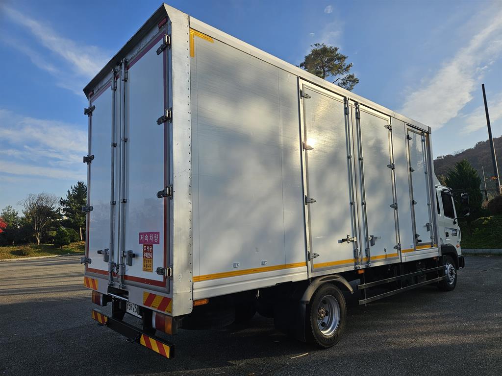 현대 메가트럭 단바리 표준탑 4.5톤 수동 6