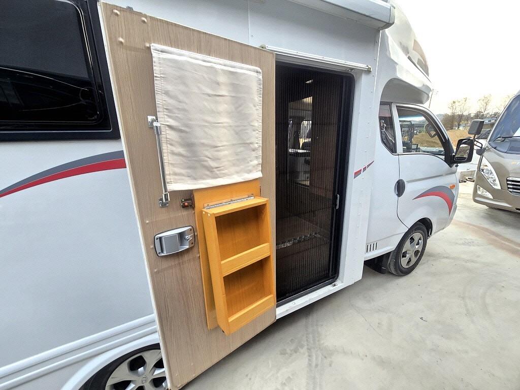 현대 포터2 캠핑트럭 10