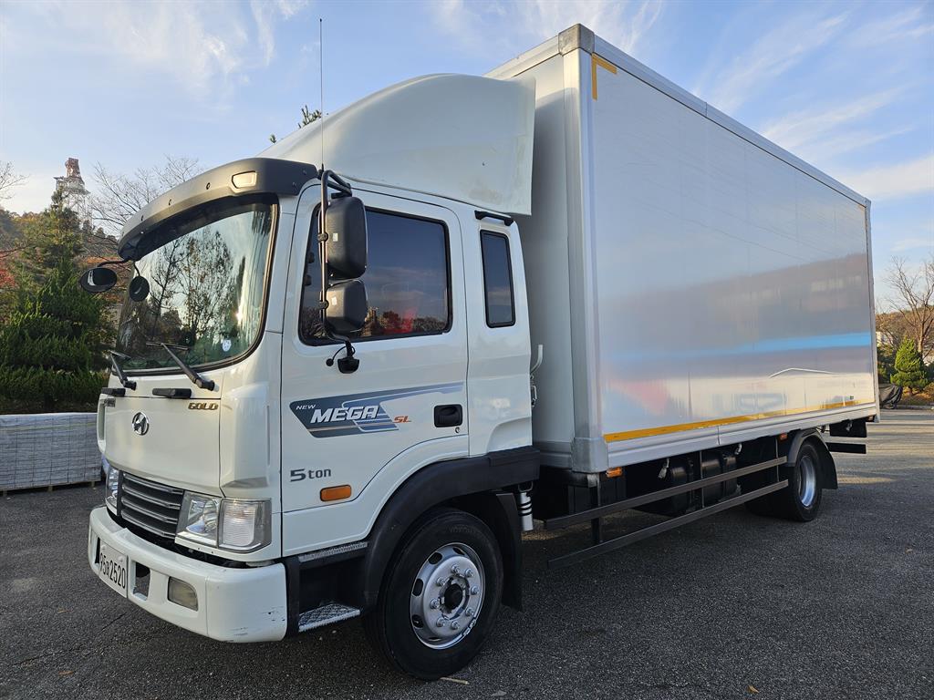 현대 메가트럭 단바리 표준탑 4.5톤 수동 1