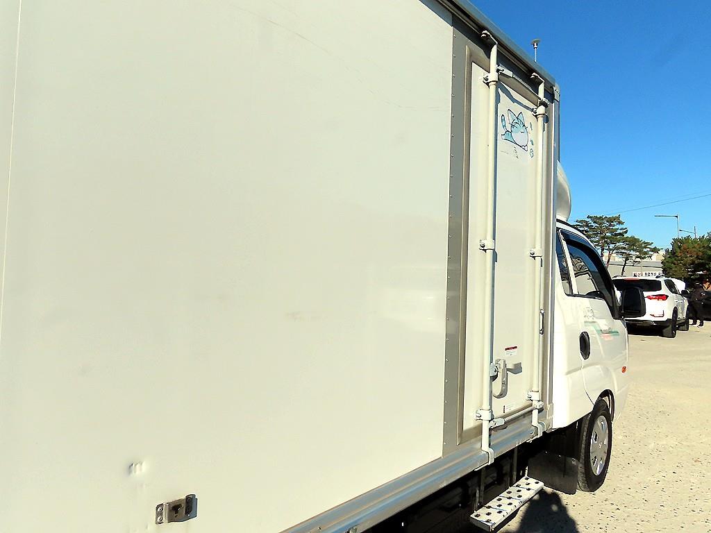 기아 봉고3 1톤 표준탑 전기 4