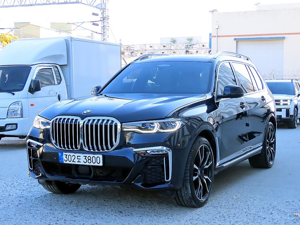 BMW X7 xDrive 40i M 스포츠 사진 2/20