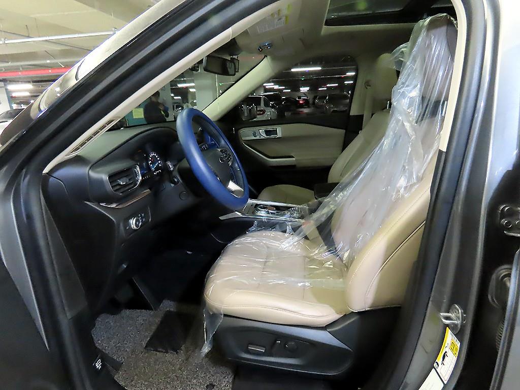 Ford Explorer 2.3 AWD Limited 7