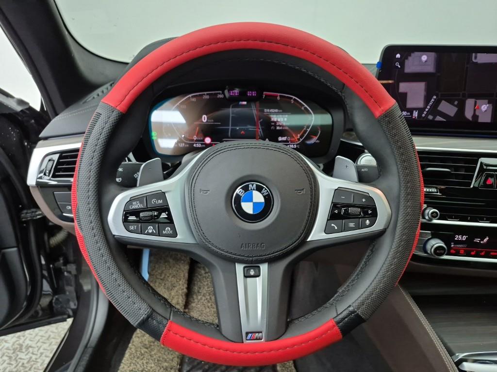 BMW 5 Series 530i xDrive M Sport 10