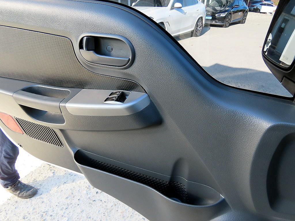 기아 봉고3 1톤 표준탑 전기 11