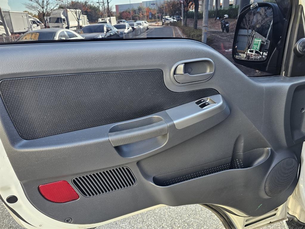 기아 봉고3 1.2톤 윙바디 6