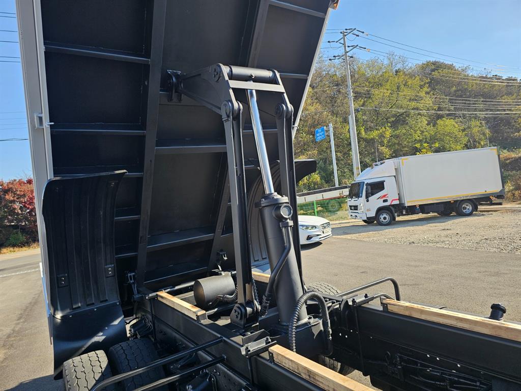 현대 메가트럭 화물덤프 5톤 12