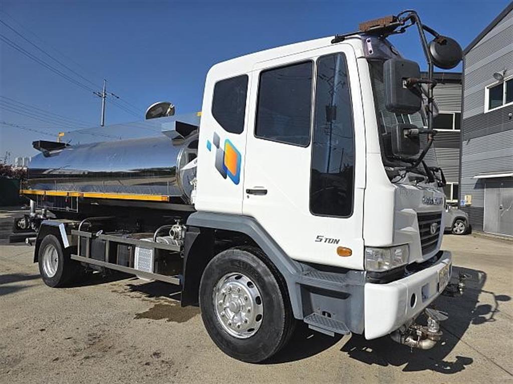 타타대우 살수차 노부스 수동 1