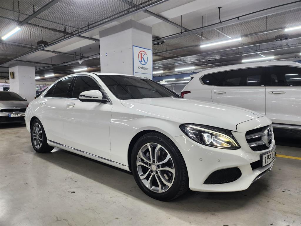 Mercedes-Benz C-Class C220 d Avantgarde 3