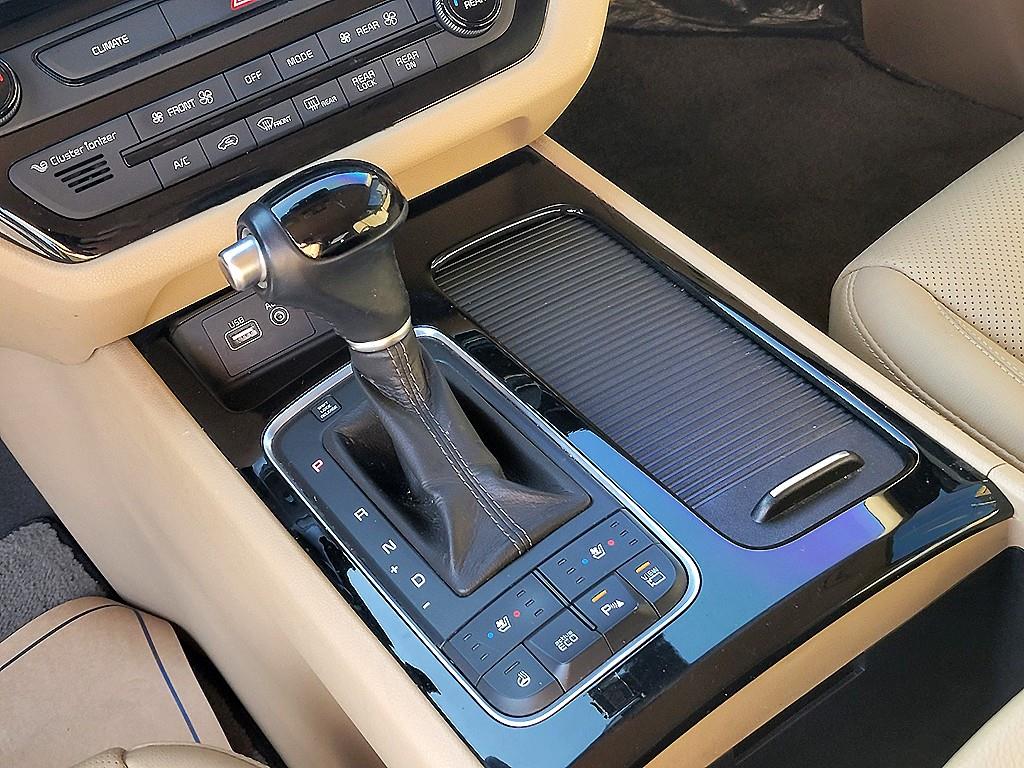 기아]올 뉴 카니발 디젤 9인승 노블레스