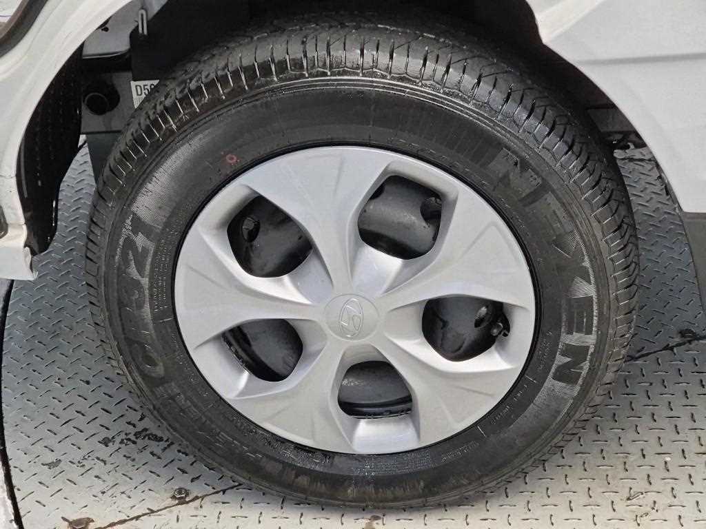 현대 포터2 1톤 저상탑 LPG 17