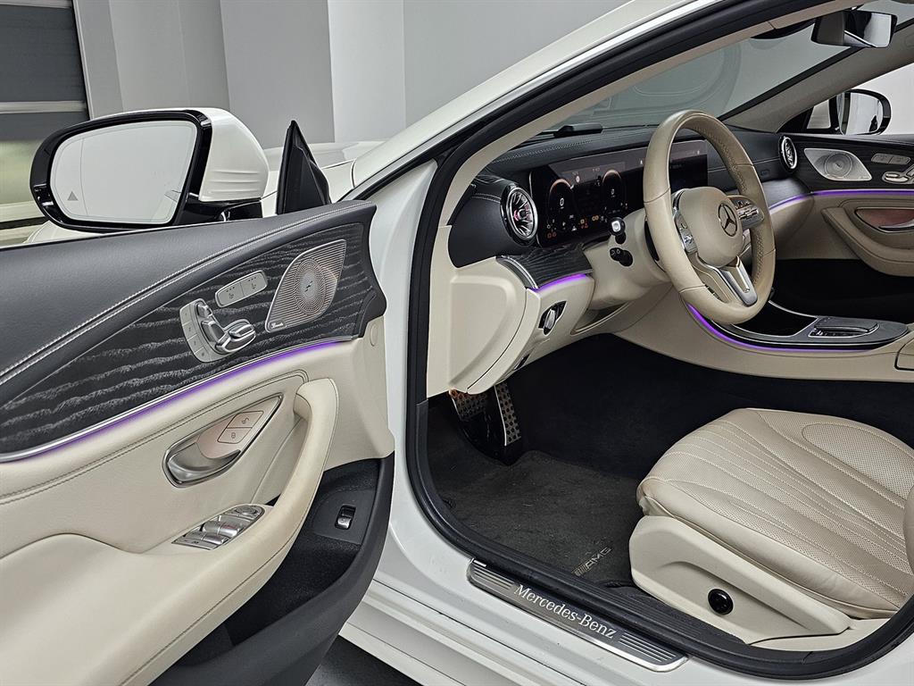 Mercedes-Benz CLS-Class CLS450 4MATIC AMG Line 10