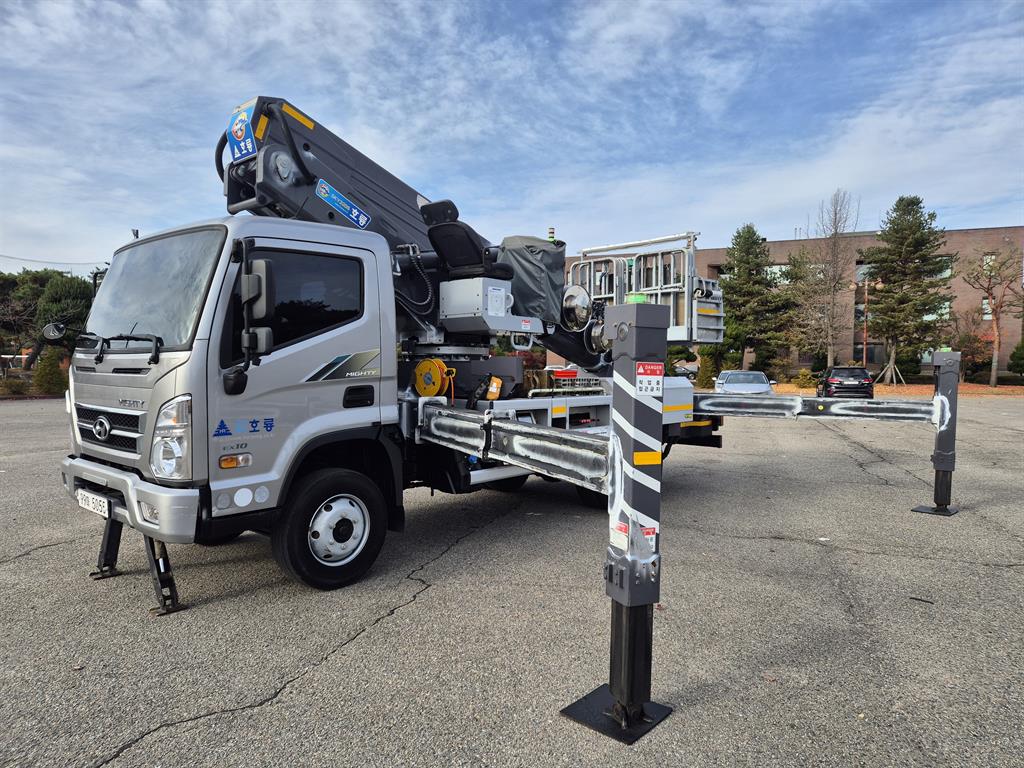 현대 고소작업차 호룡 올뉴마이티 3.5톤 9