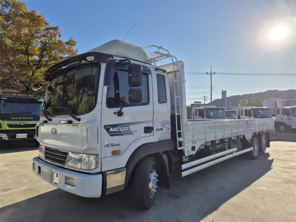 현대 메가트럭 카고 4.5톤 수동 2