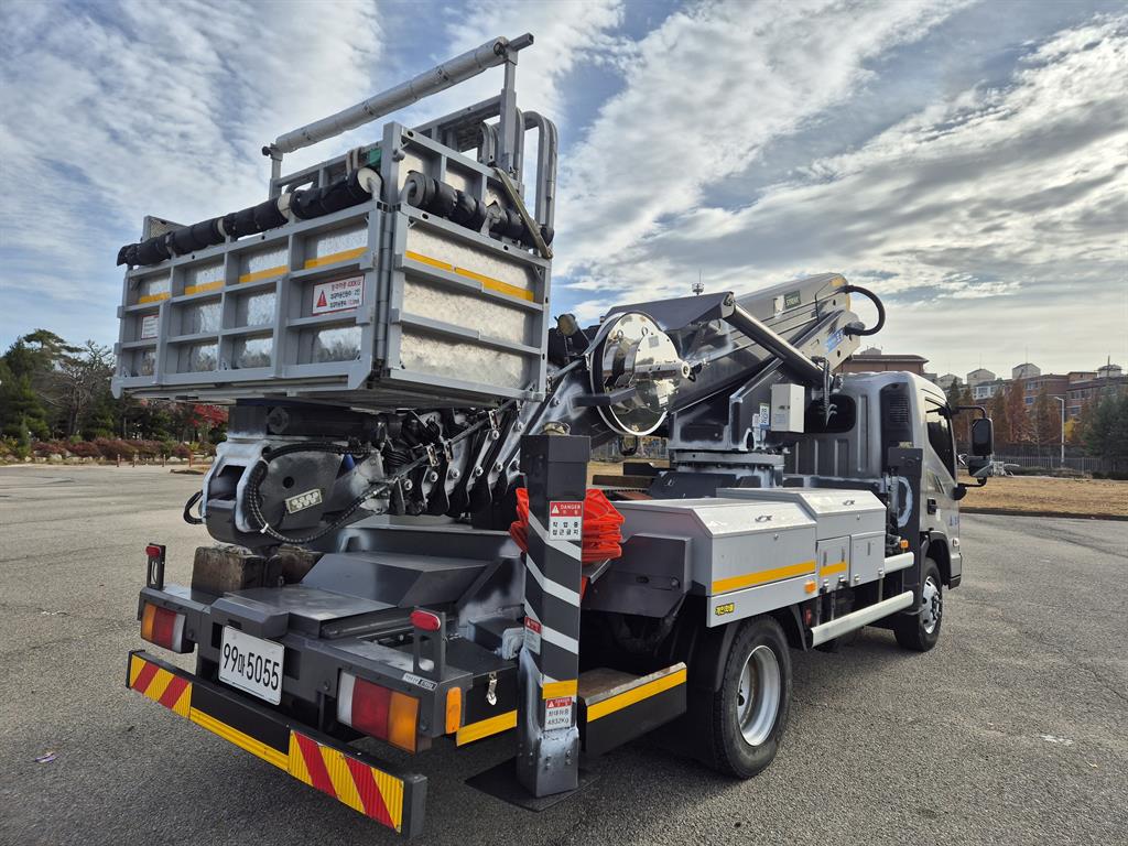 현대 고소작업차 호룡 올뉴마이티 3.5톤 7