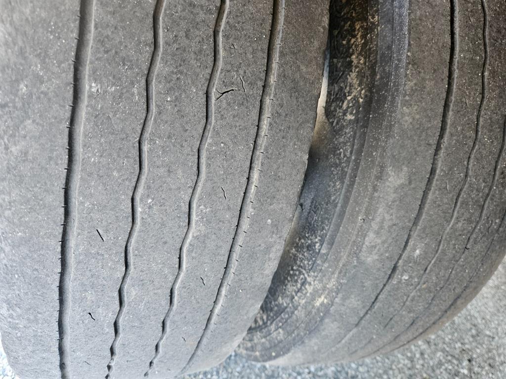 현대 메가트럭 280 카고 7.5톤 수동 7