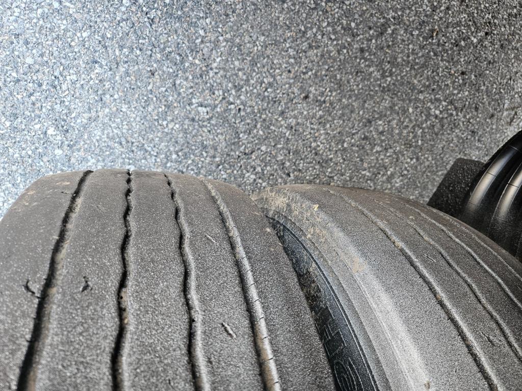 현대 메가트럭 280 카고 7.5톤 수동 8