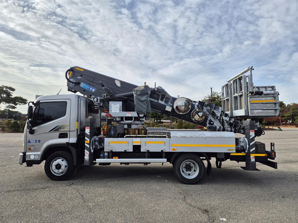 현대 고소작업차 호룡 올뉴마이티 3.5톤 4